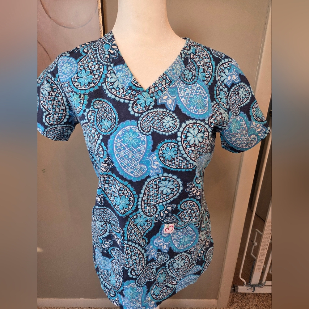 Peaches Scrub Top